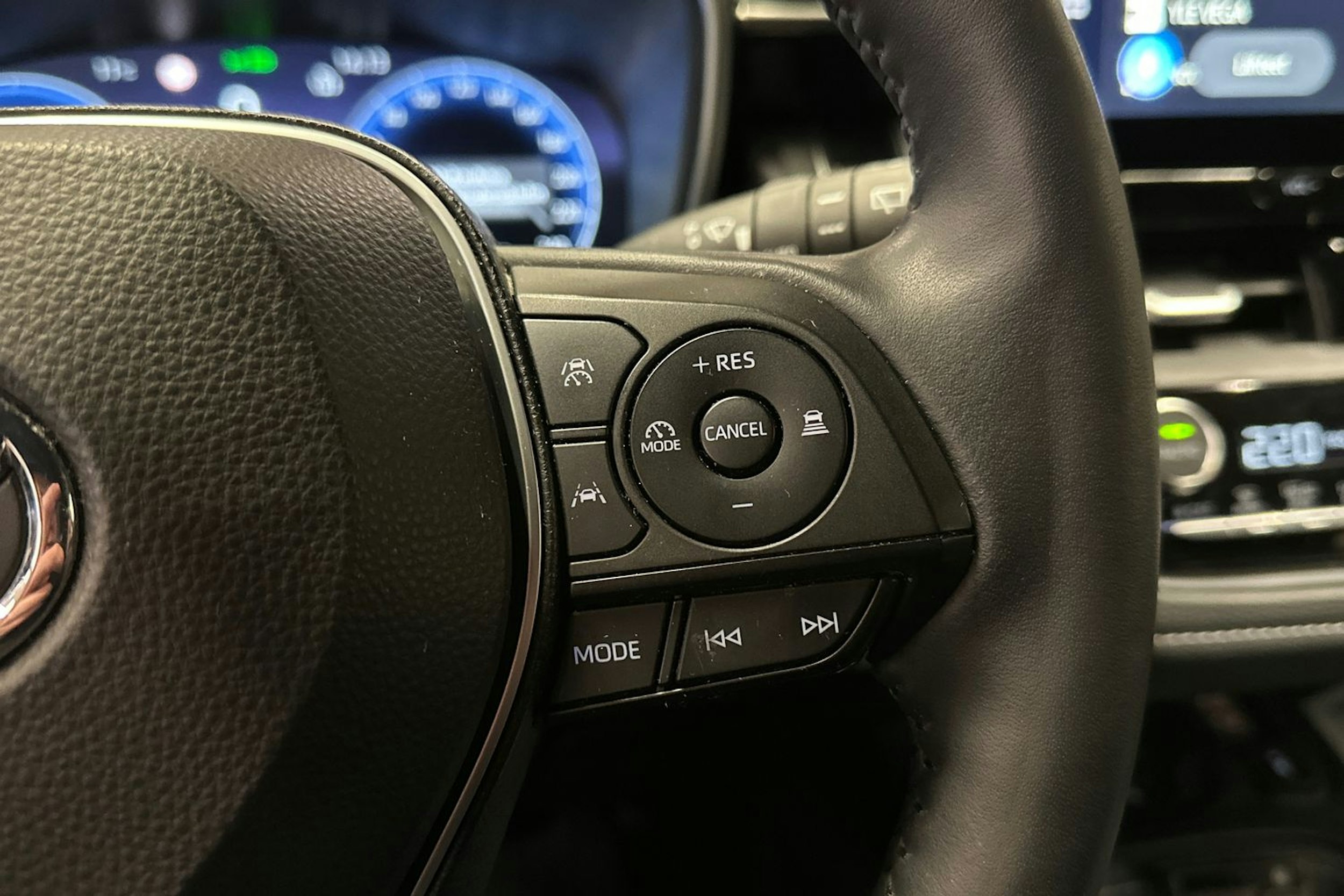 sininen Toyota Corolla 2024 kuva 21.