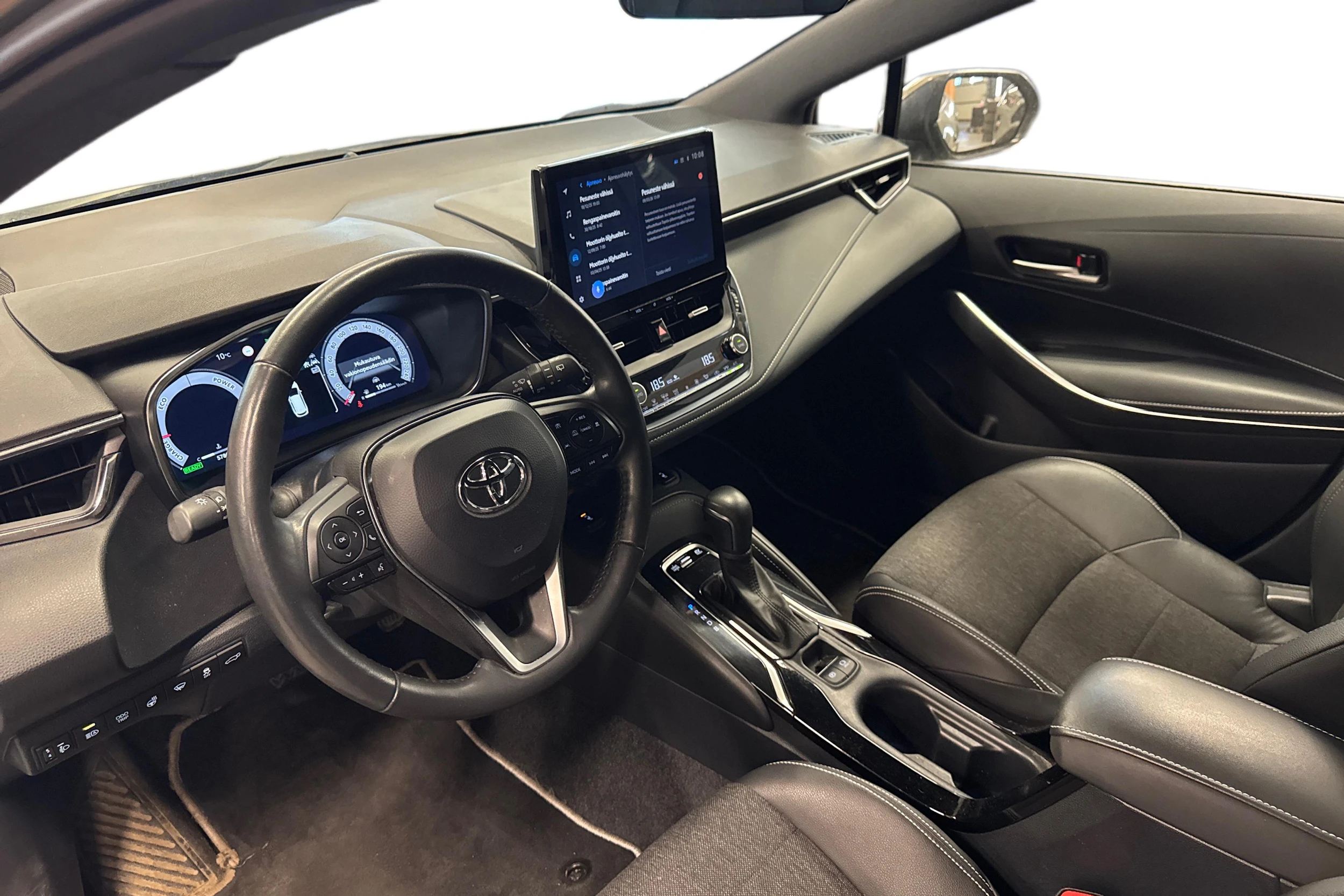 ruskea (beige) Toyota Corolla 2024 kuva 3.