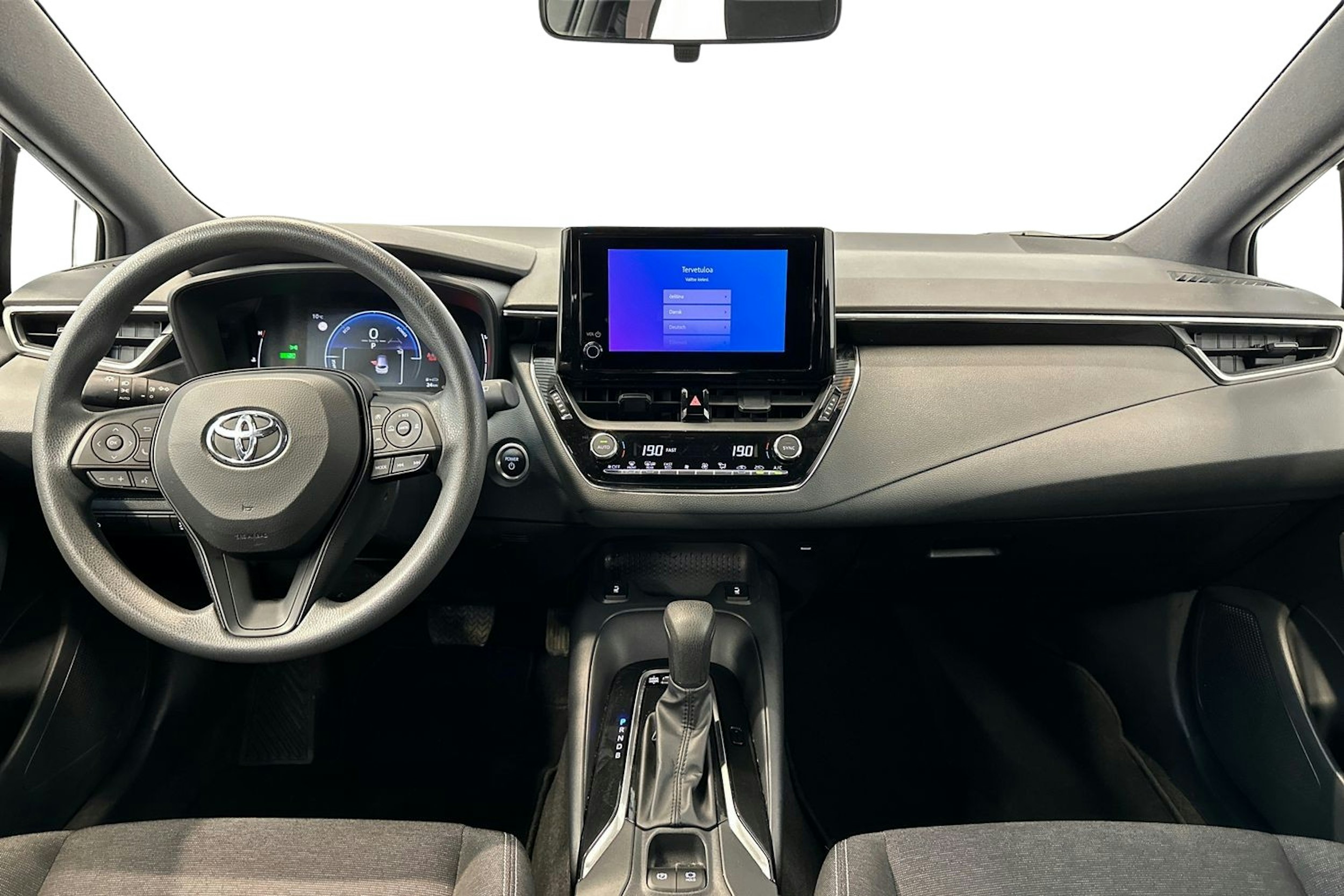 valkoinen Toyota Corolla 2024 kuva 9.