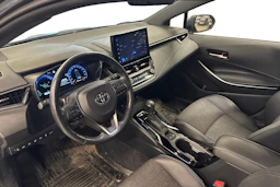 harmaa Toyota Corolla 2024 kuva 3.