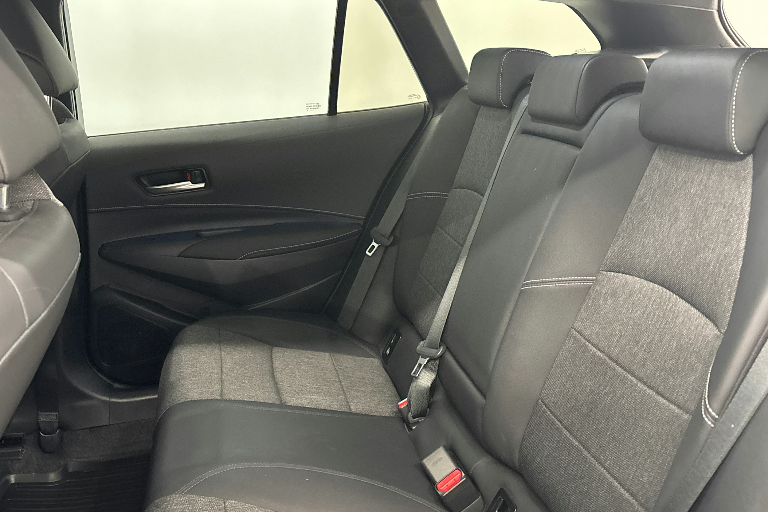 hopea Toyota Corolla 2024 kuva 13.