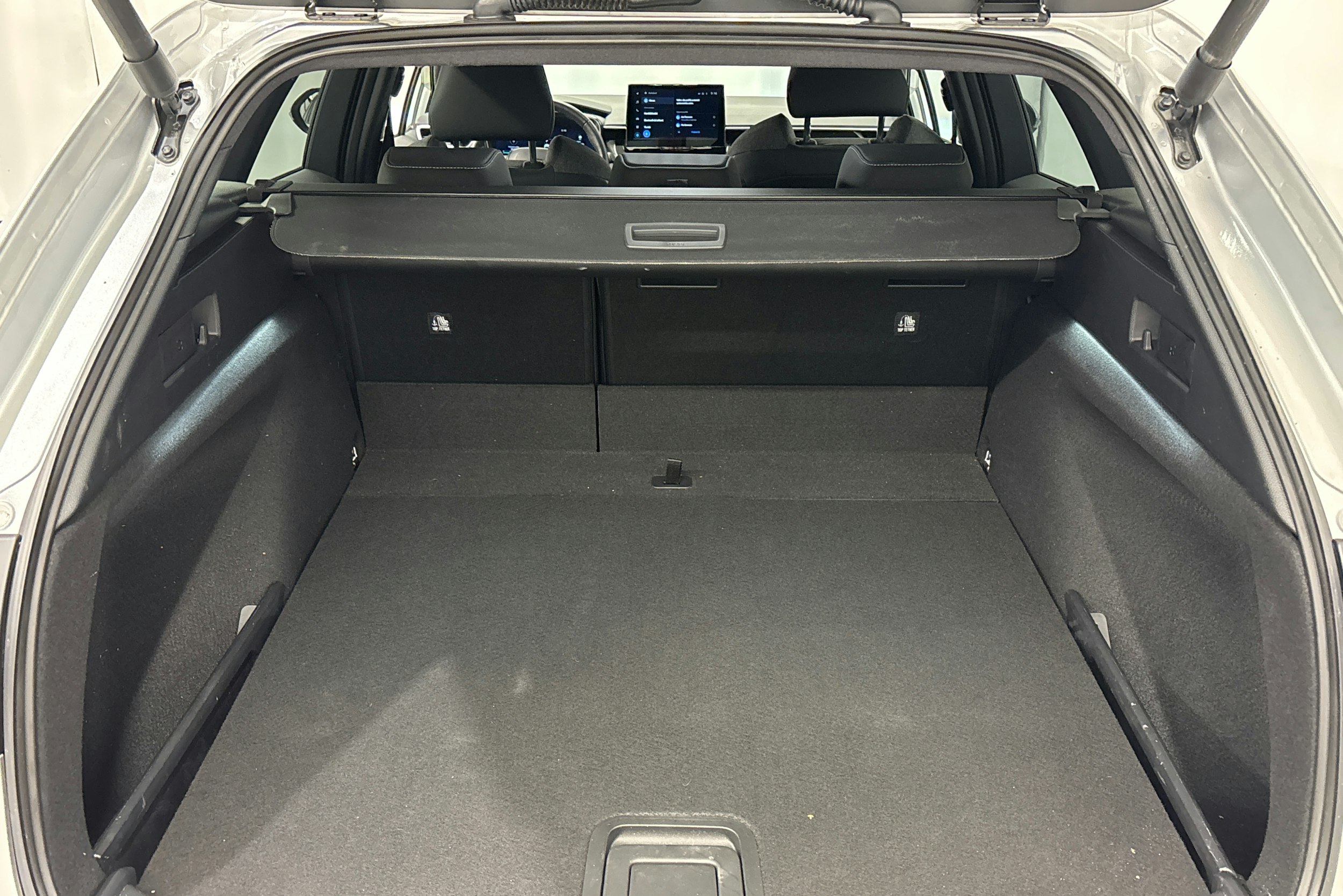 hopea Toyota Corolla 2024 kuva 14.