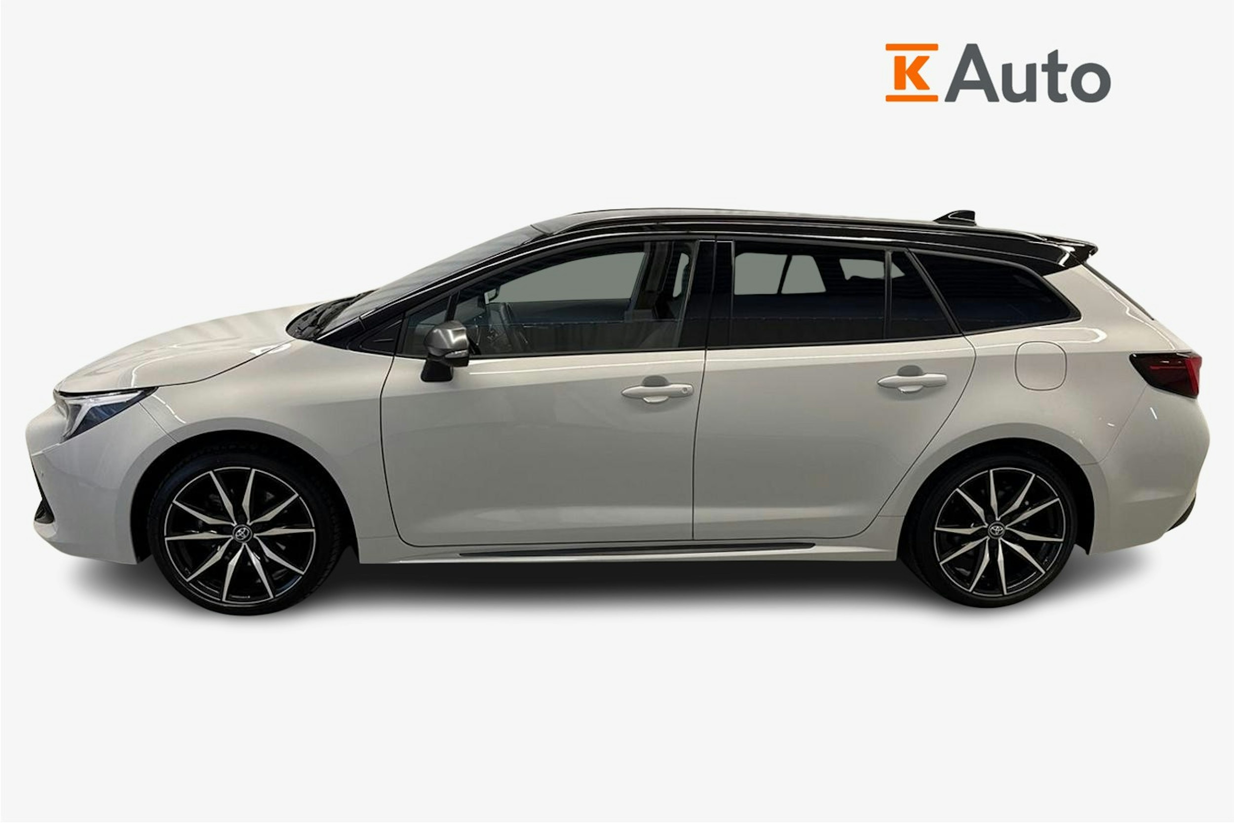 harmaa Toyota Corolla 2024 kuva 6.