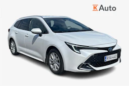 valkoinen Toyota Corolla 2024 kuva 1.