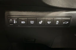 valkoinen Toyota Corolla 2024 kuva 22.