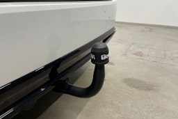 valkoinen Toyota Corolla 2024 kuva 28.
