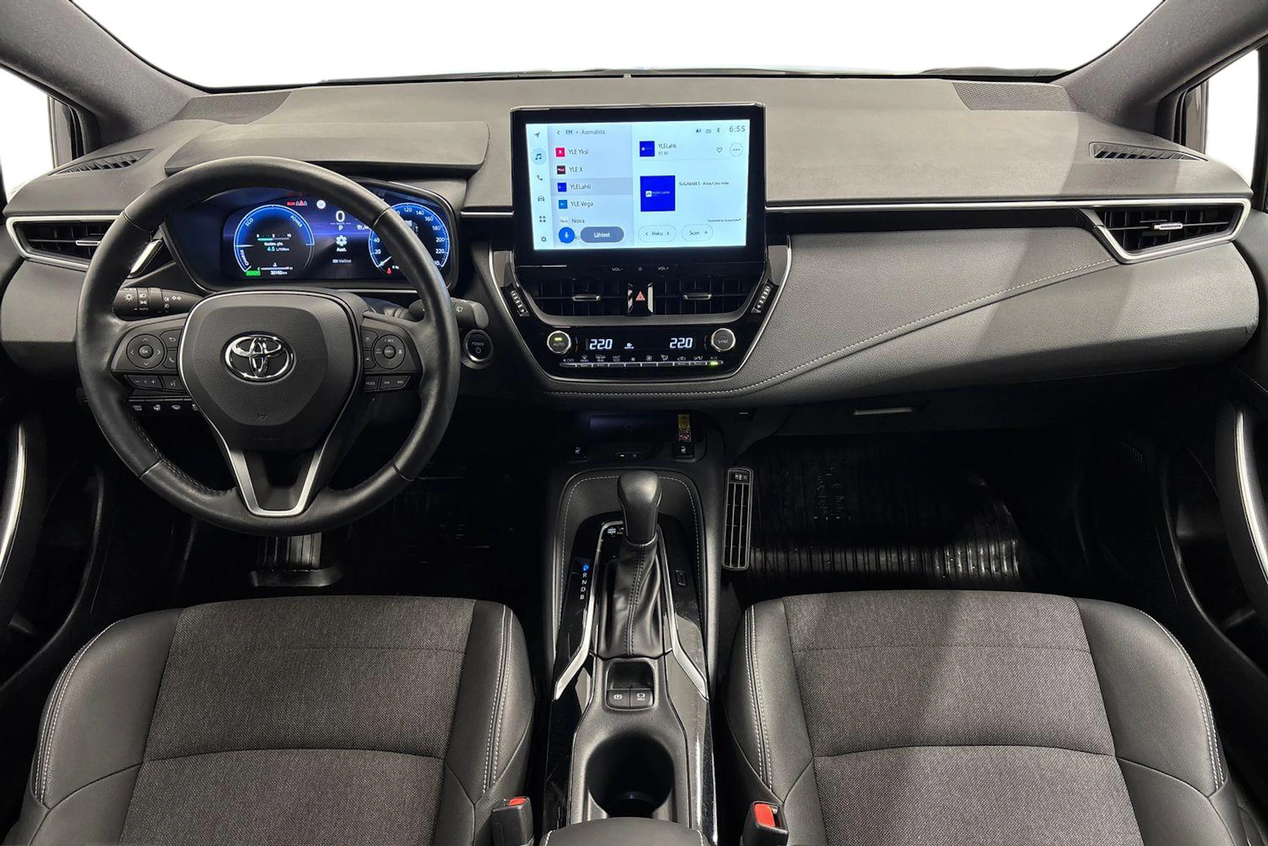 harmaa Toyota Corolla 2024 kuva 7.