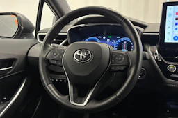 harmaa Toyota Corolla 2024 kuva 12.