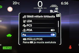 harmaa Toyota Corolla 2024 kuva 16.