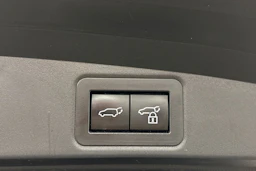 harmaa Toyota Corolla 2024 kuva 22.