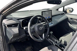 harmaa Toyota Corolla 2024 kuva 3.