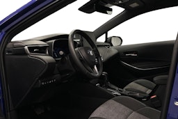 sininen Toyota Corolla 2025 kuva 7.