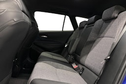 sininen Toyota Corolla 2025 kuva 10.