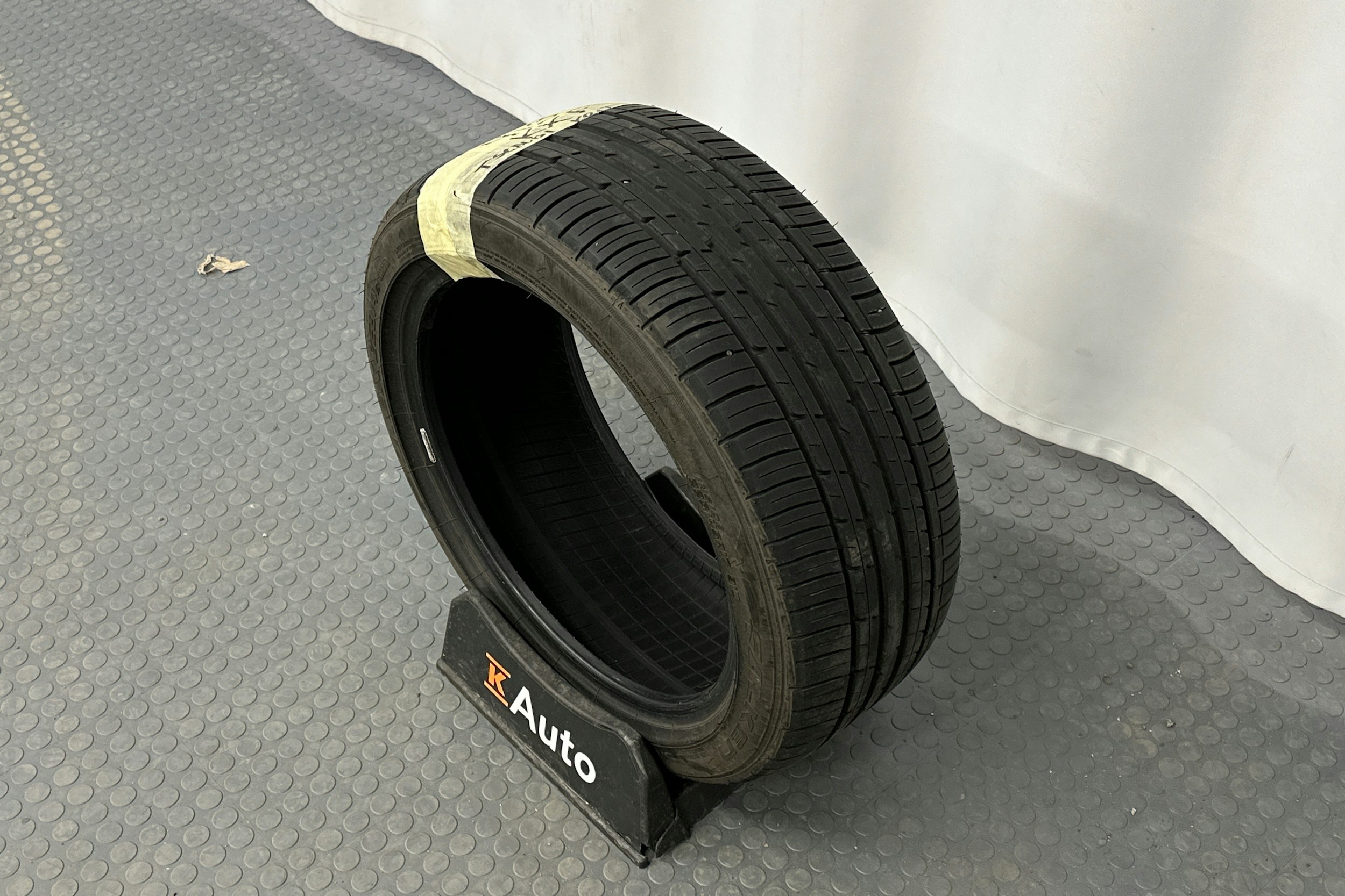 sininen Toyota Corolla 2025 kuva 13.