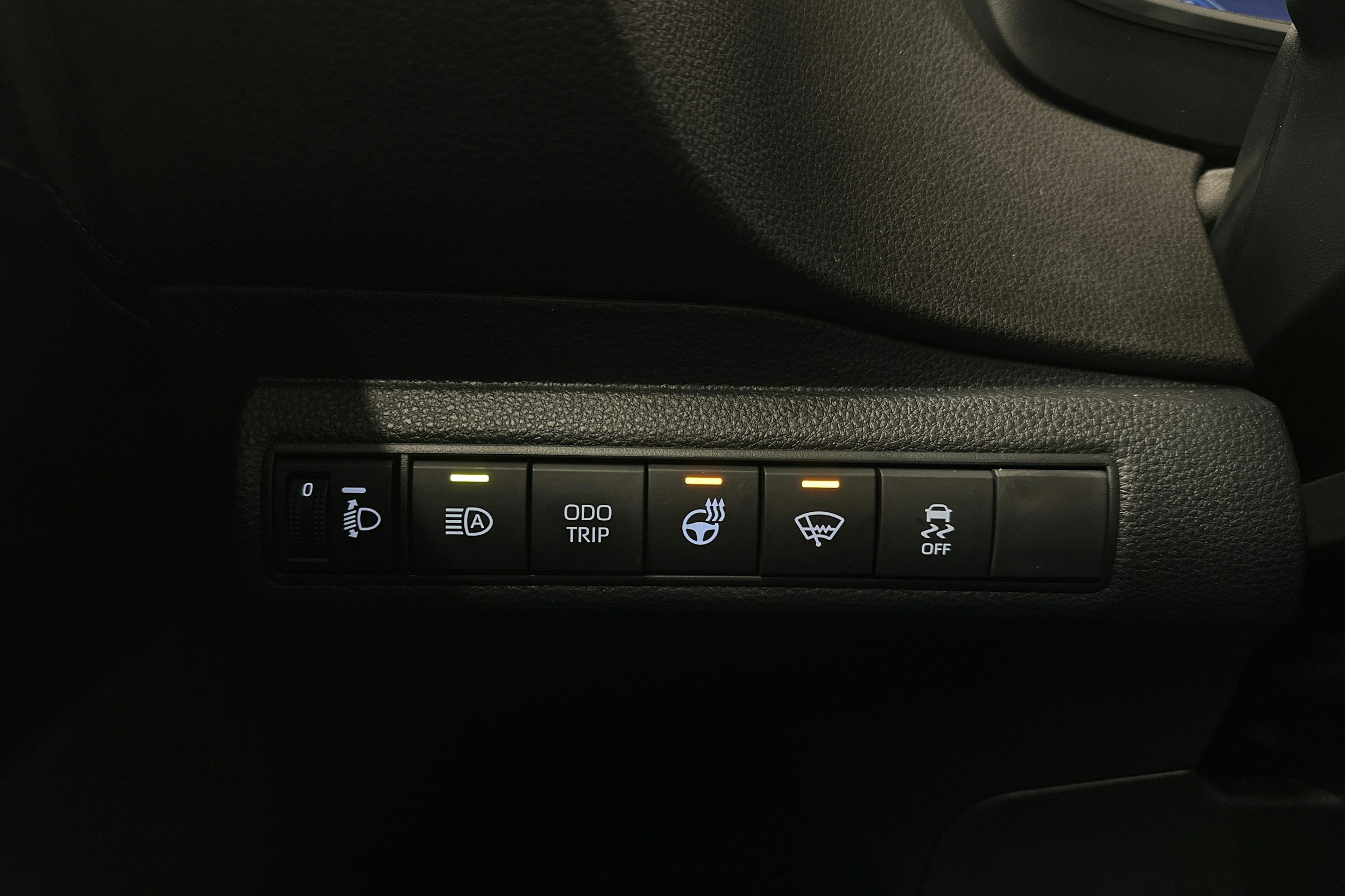 sininen Toyota Corolla 2025 kuva 15.