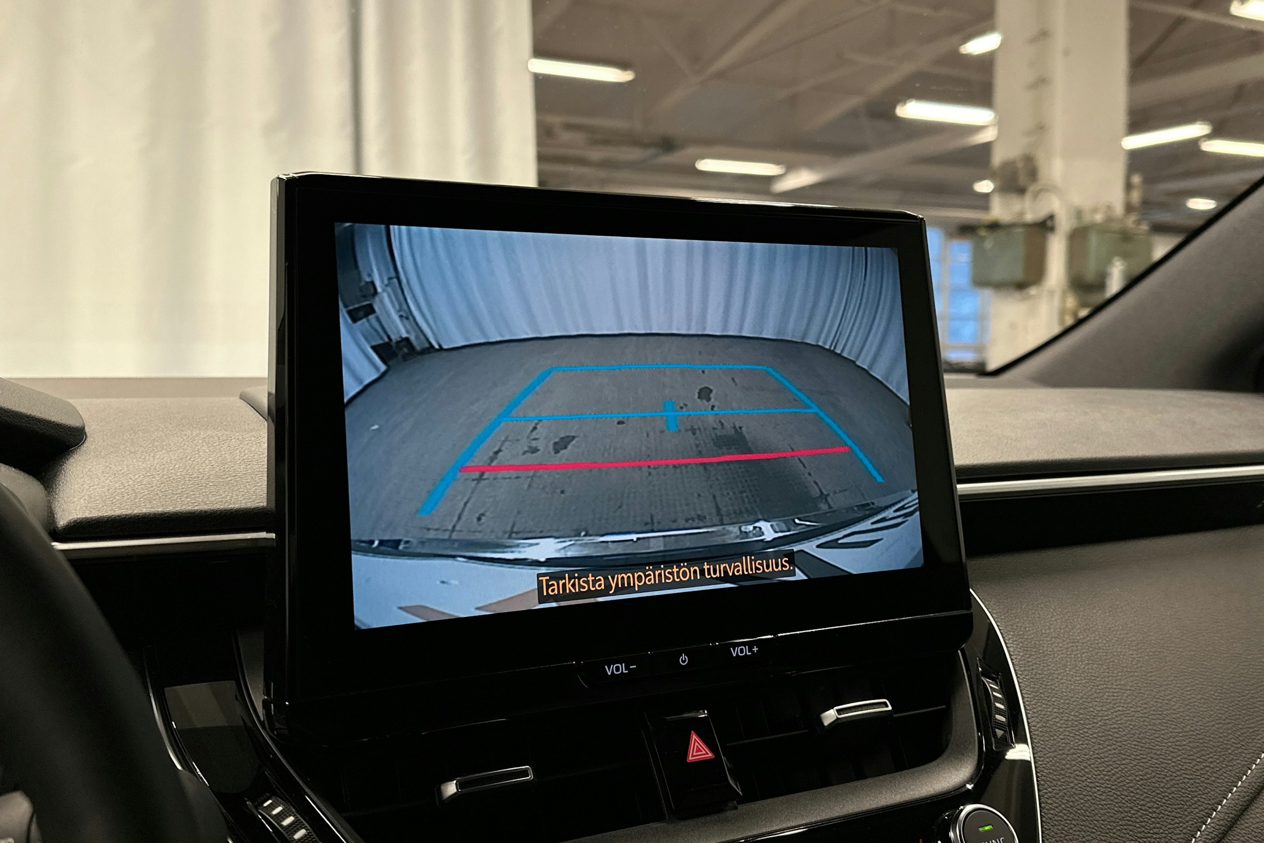 sininen Toyota Corolla 2025 kuva 17.