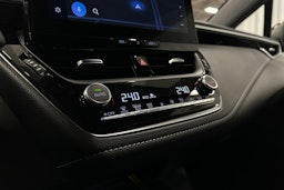 sininen Toyota Corolla 2025 kuva 18.