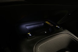 sininen Toyota Corolla 2025 kuva 19.