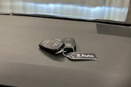 sininen Toyota Corolla 2025 kuva 23.