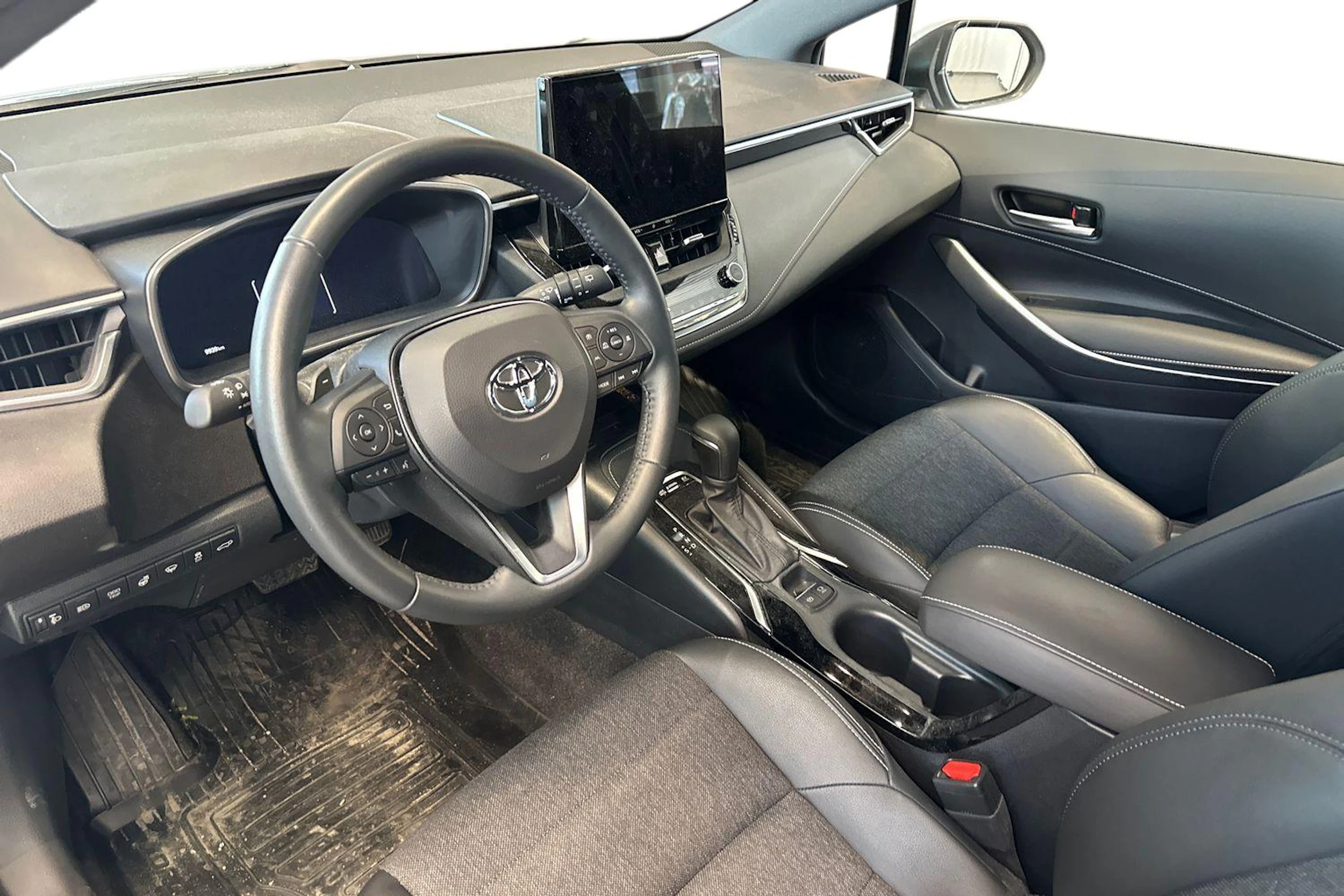 Hopea Toyota Corolla 2025 kuva 3.