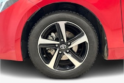 met. punainen Toyota Corolla 2025 kuva 11.