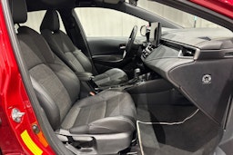 met. punainen Toyota Corolla 2025 kuva 19.