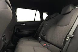 Musta Toyota Corolla Cross 2022 kuva 8.
