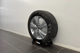 Musta Toyota Corolla Cross 2022 kuva 10.