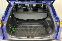 sininen Toyota Corolla Cross 2022 kuva 16.