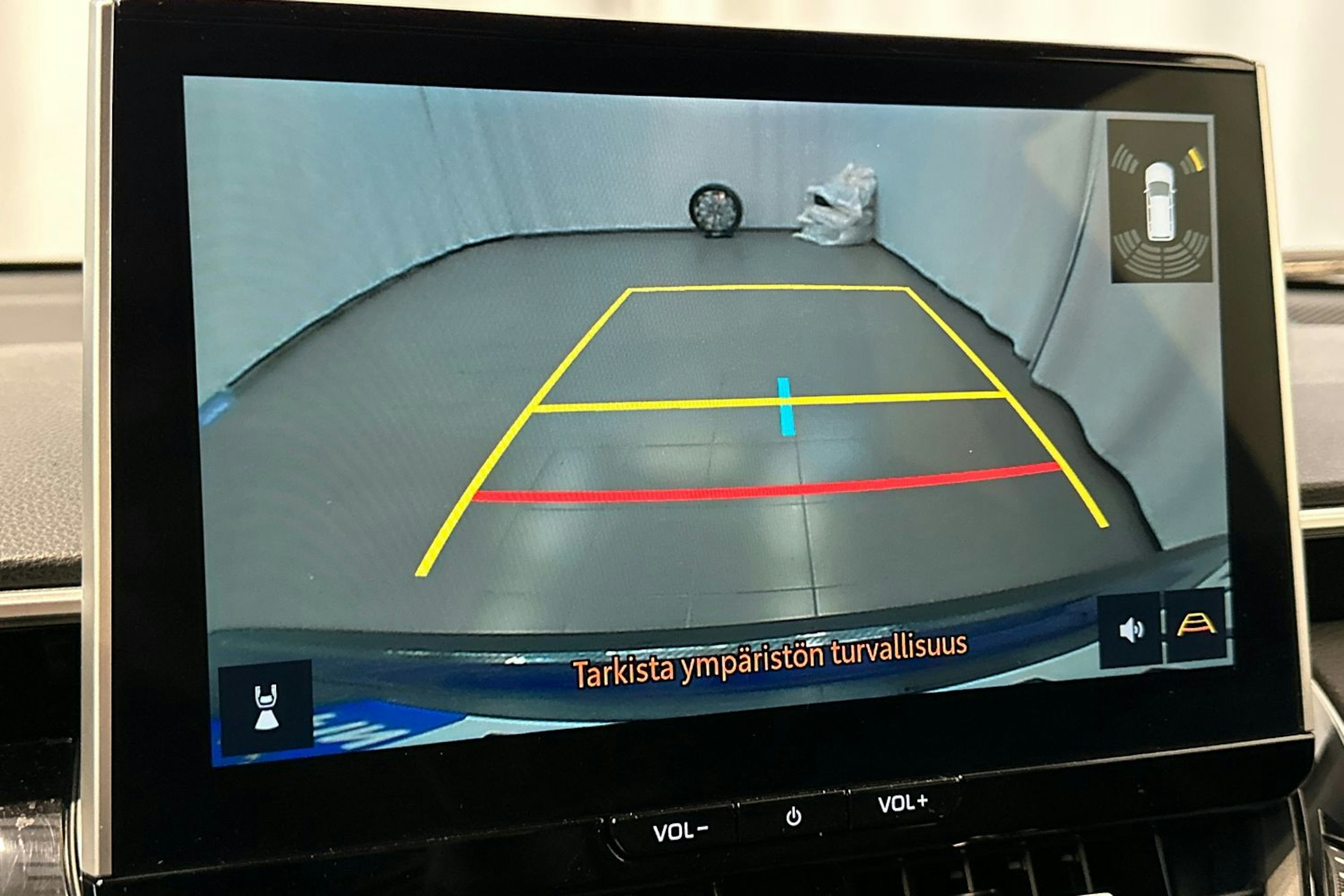 sininen Toyota Corolla Cross 2022 kuva 19.