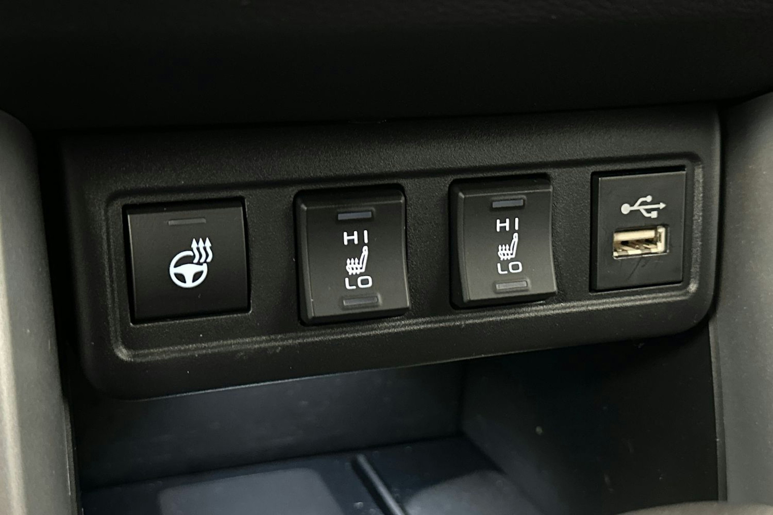 sininen Toyota Corolla Cross 2022 kuva 23.