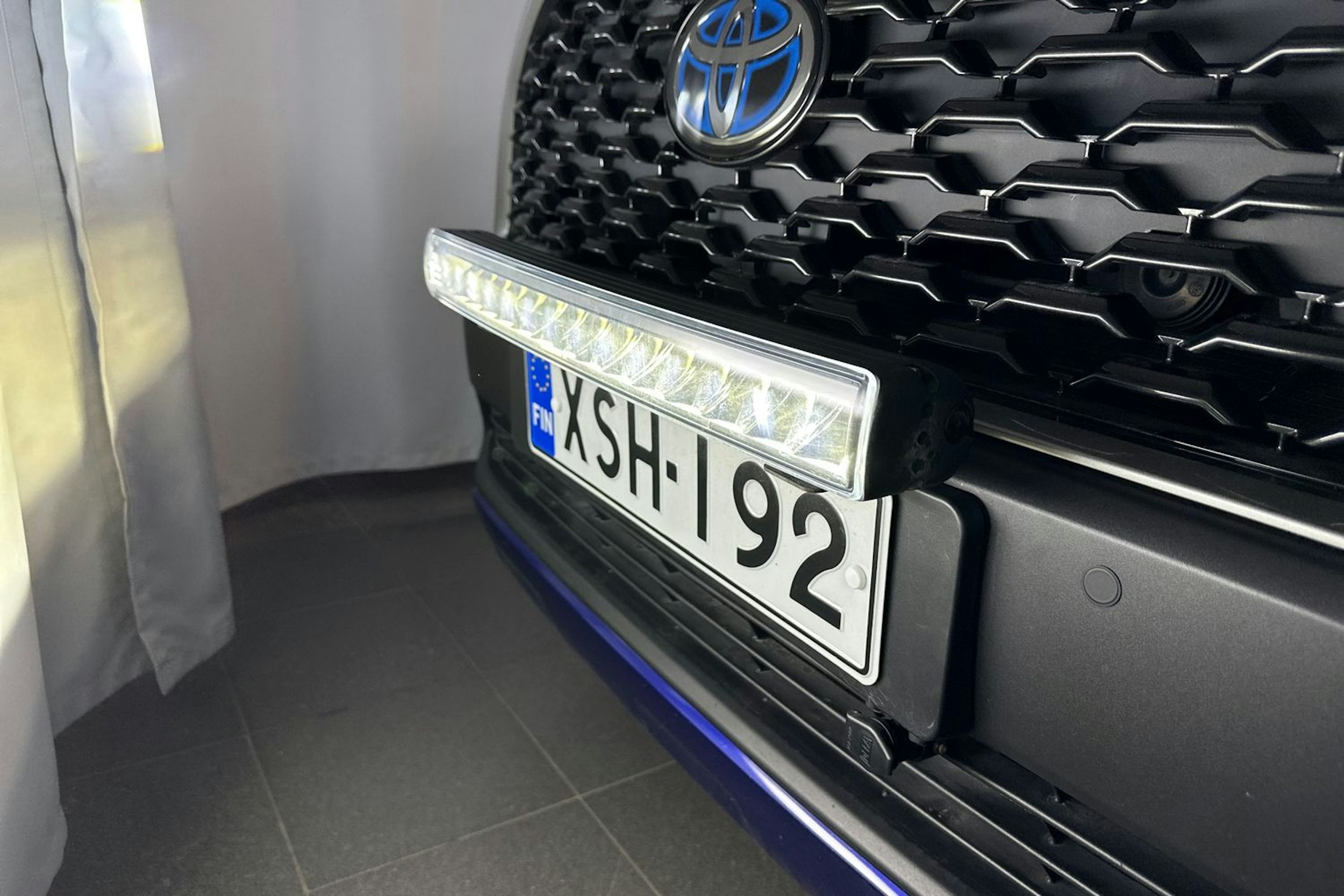 sininen Toyota Corolla Cross 2022 kuva 32.