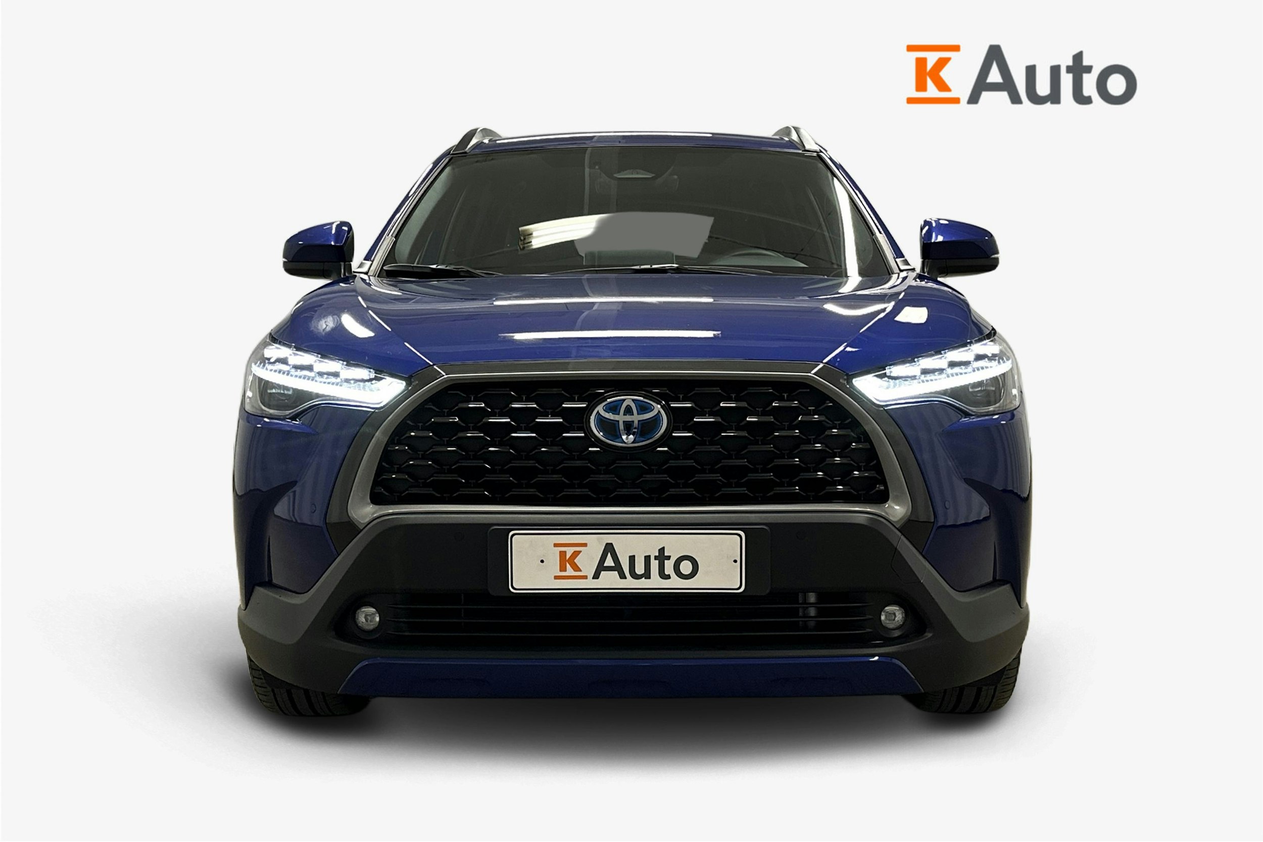 sininen Toyota Corolla Cross 2023 kuva 5.