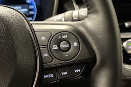 sininen Toyota Corolla Cross 2023 kuva 19.