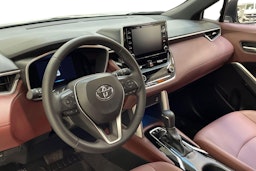 harmaa Toyota Corolla Cross 2023 kuva 12.