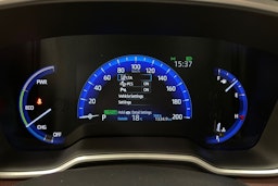 harmaa Toyota Corolla Cross 2023 kuva 19.