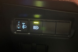 harmaa Toyota Corolla Cross 2023 kuva 30.