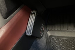 harmaa Toyota Corolla Cross 2023 kuva 32.