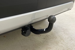 harmaa Toyota Corolla Cross 2023 kuva 34.