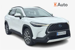 valkoinen Toyota Corolla Cross 2023 kuva 1.