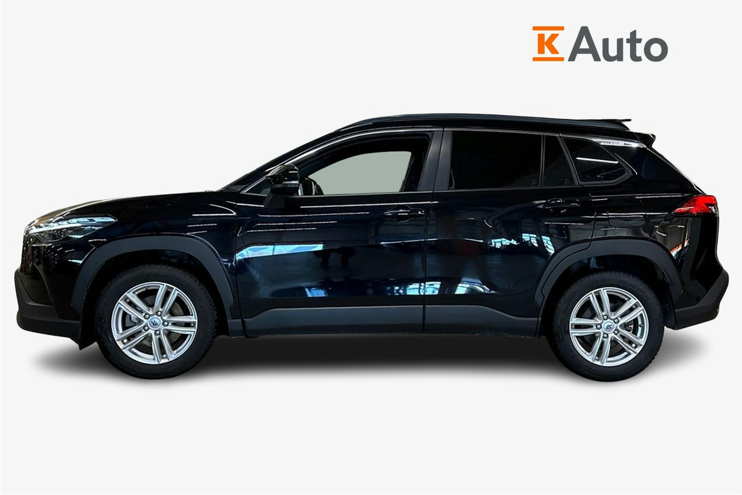 musta Toyota Corolla Cross 2023 kuva 6.