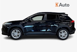 musta Toyota Corolla Cross 2023 kuva 6.