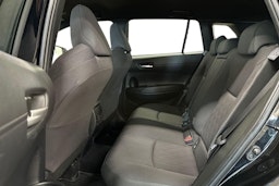 musta Toyota Corolla Cross 2023 kuva 10.