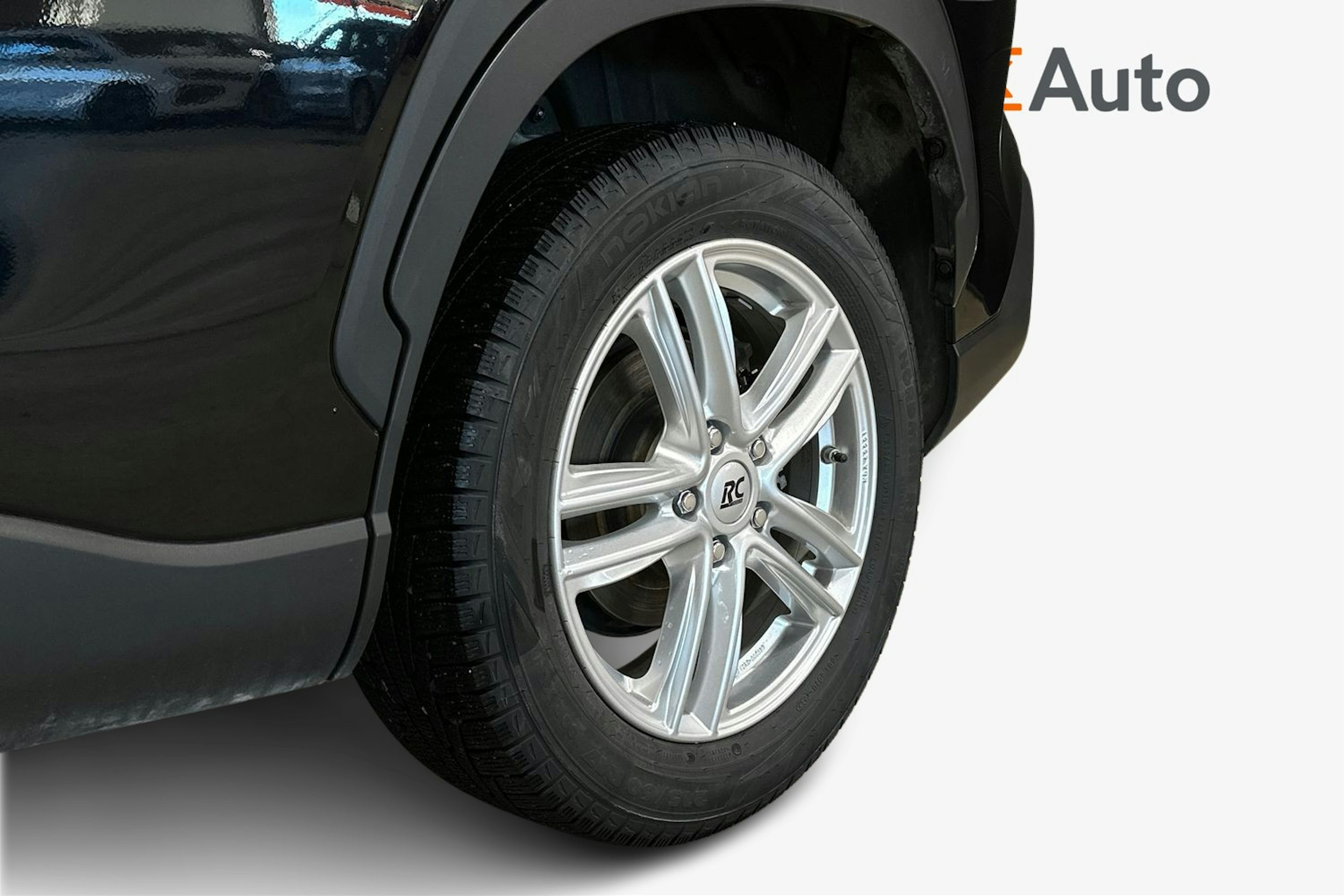 musta Toyota Corolla Cross 2023 kuva 11.