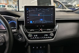 musta Toyota Corolla Cross 2023 kuva 18.