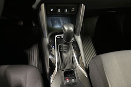 musta Toyota Corolla Cross 2023 kuva 20.