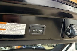 musta Toyota Corolla Cross 2023 kuva 27.