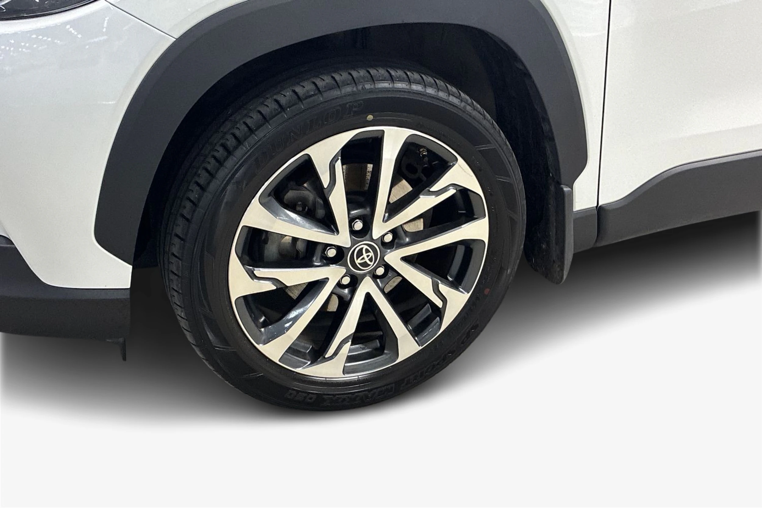 valkoinen Toyota Corolla Cross 2023 kuva 9.