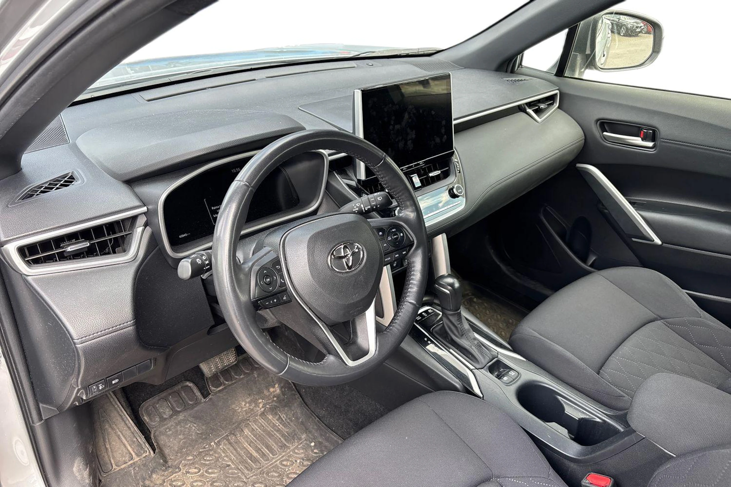 hopea Toyota Corolla Cross 2023 kuva 3.