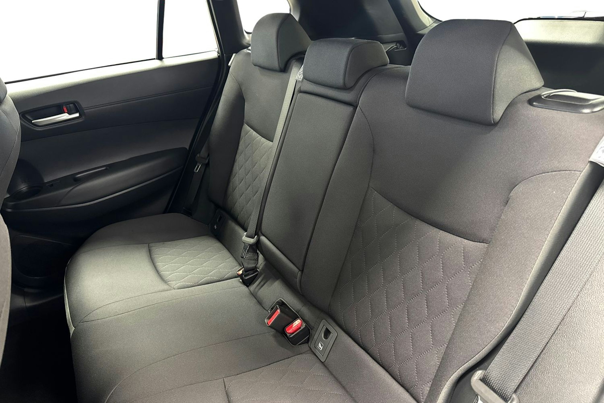 hopea Toyota Corolla Cross 2024 kuva 10.